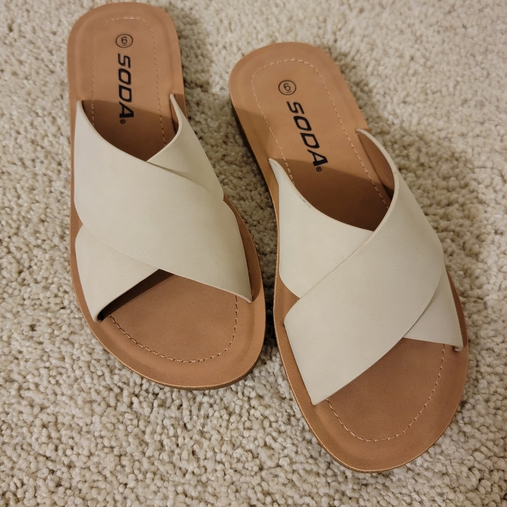 Soda women's sandals